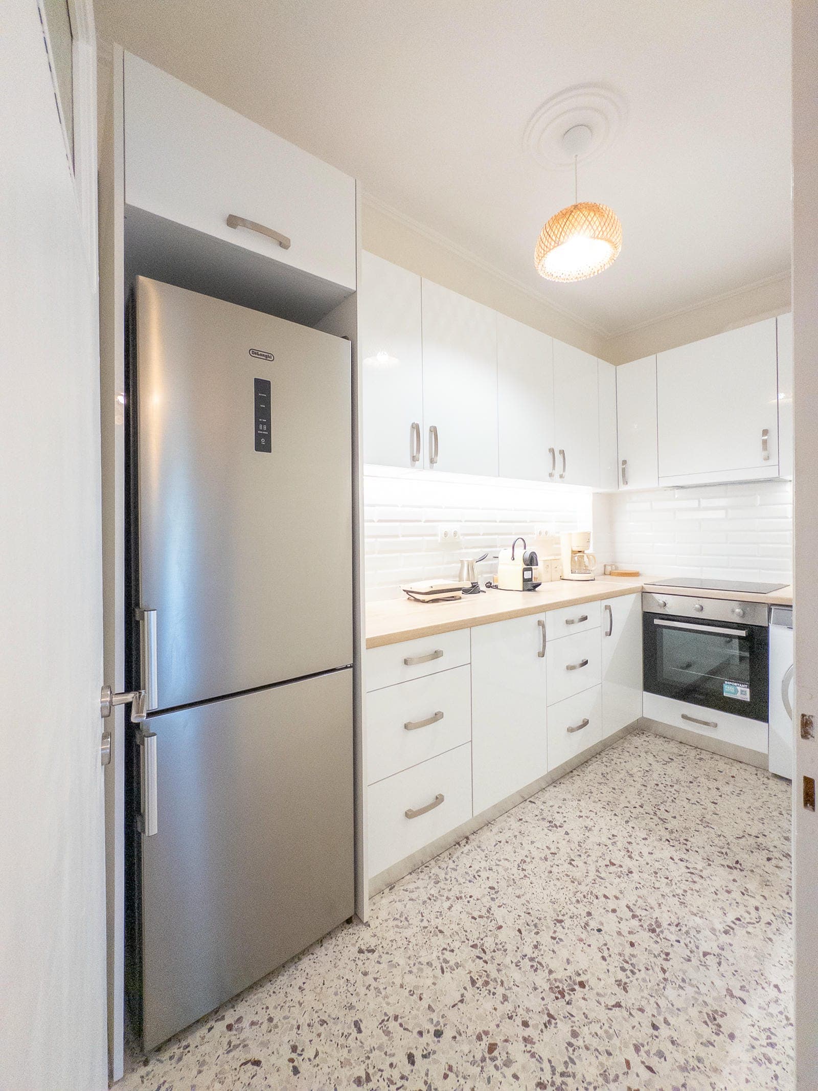 Cozy Seaside Apartment photo 8